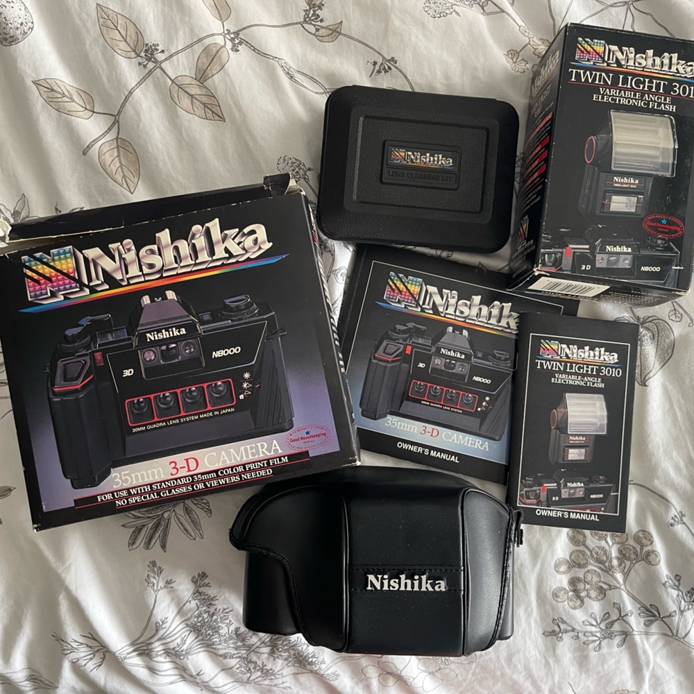 Nishika 3D 35MM Film Camera w/ all accessories